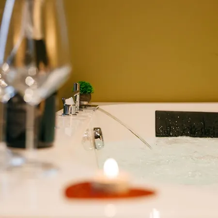 Lägenhet Victoria's Suite&spa Con Parcheggio Privato