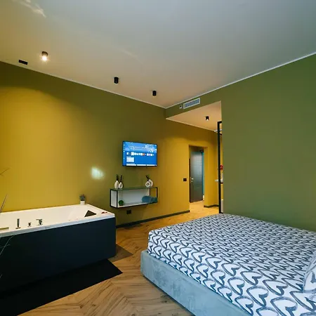 Victoria's Suite&spa Con Parcheggio Privato Como
